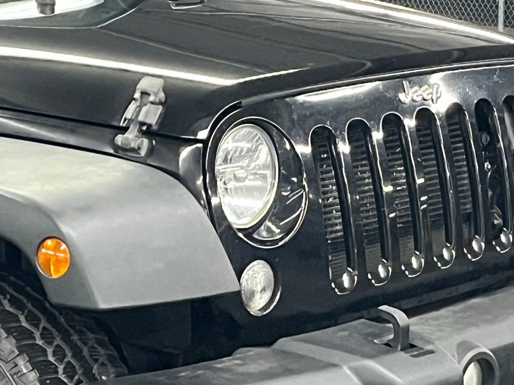 Used 2015 Jeep Wrangler Unlimited Sport w/ Quick Order Package 24S AWD/4WD image 32