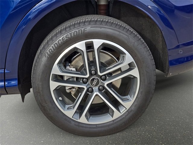 Certified 2025 Audi Q5 Premium w/ Convenience Package image 32