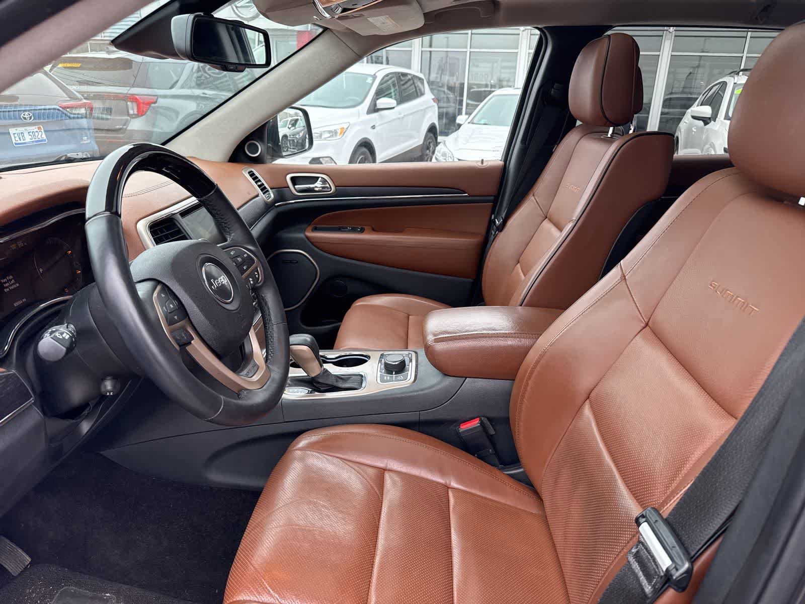 Used 2016 Jeep Grand Cherokee Summit image 14