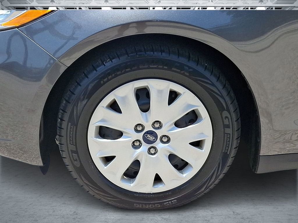 Used 2020 Ford Fusion S FWD image 10