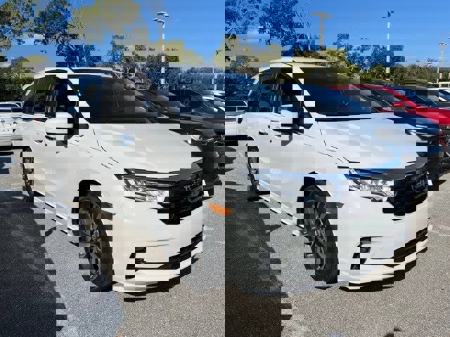 Certified 2023 Honda Odyssey Touring video 1