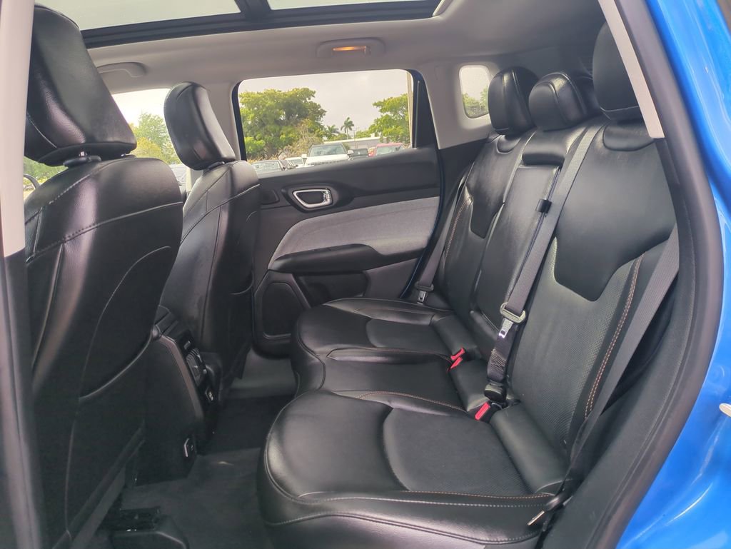 Used 2022 Jeep Compass Latitude w/ Sun and Sound Group AWD/4WD image 15