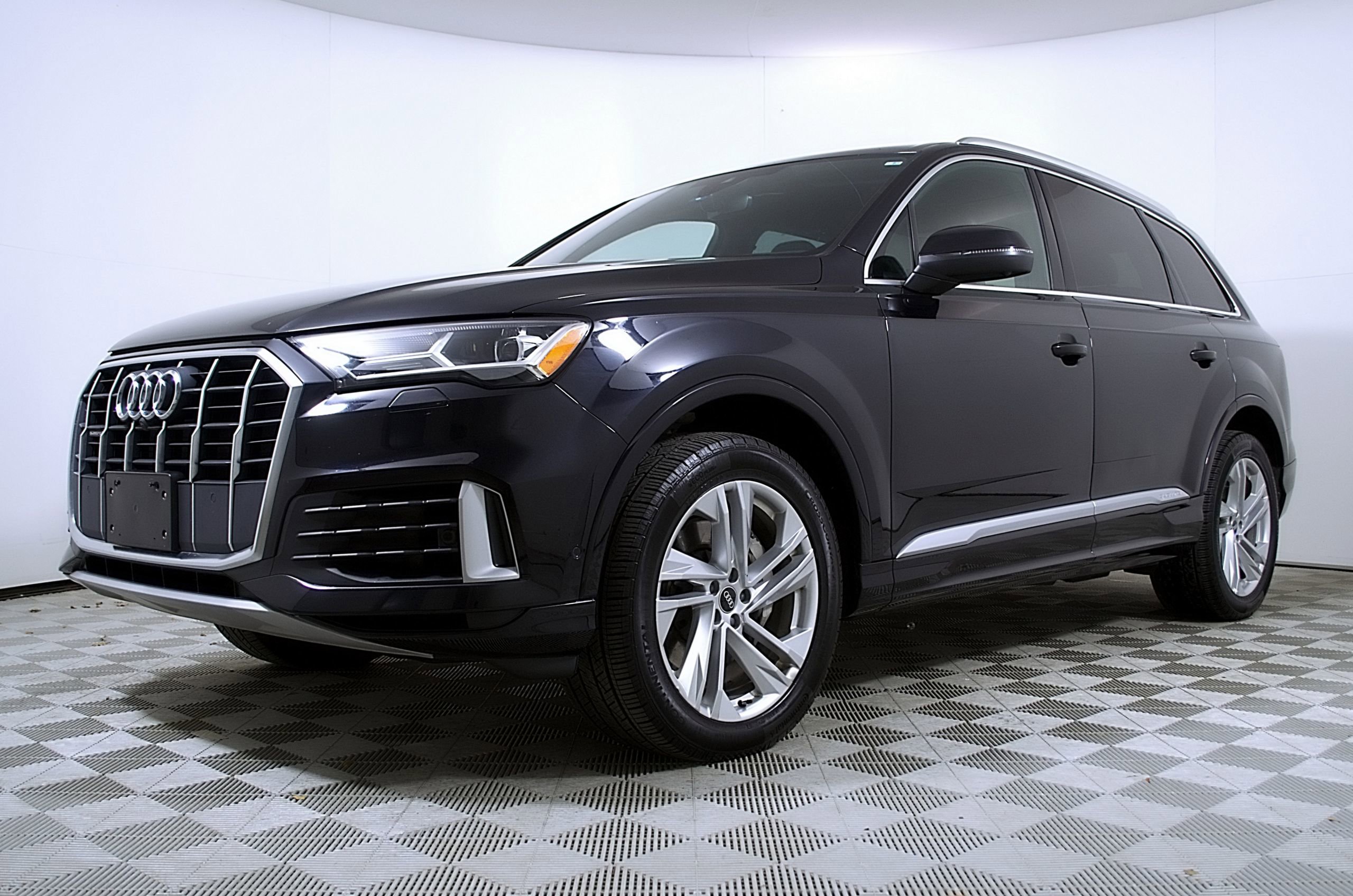 Used 2021 Audi Q7 3.0T Premium image 2