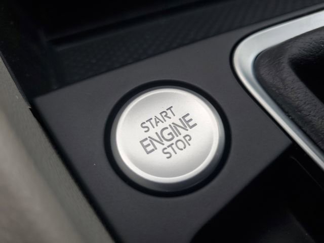 New 2026 Volkswagen Jetta SE FWD image 30