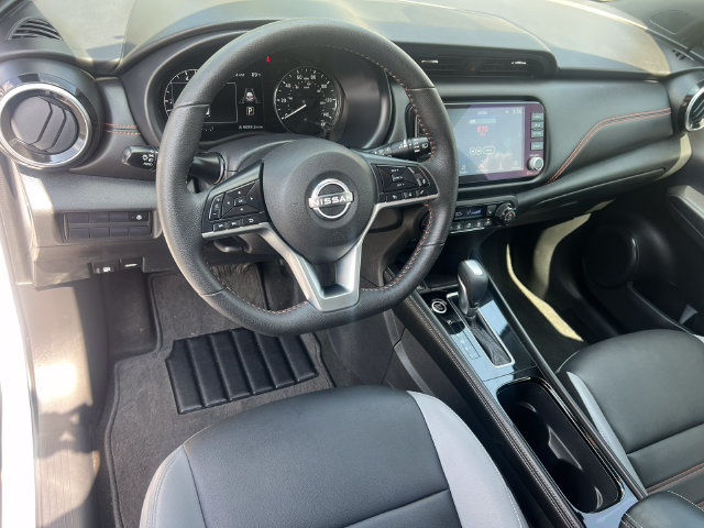 Used 2024 Nissan Kicks SR w/ SR Premium Package FWD image 13