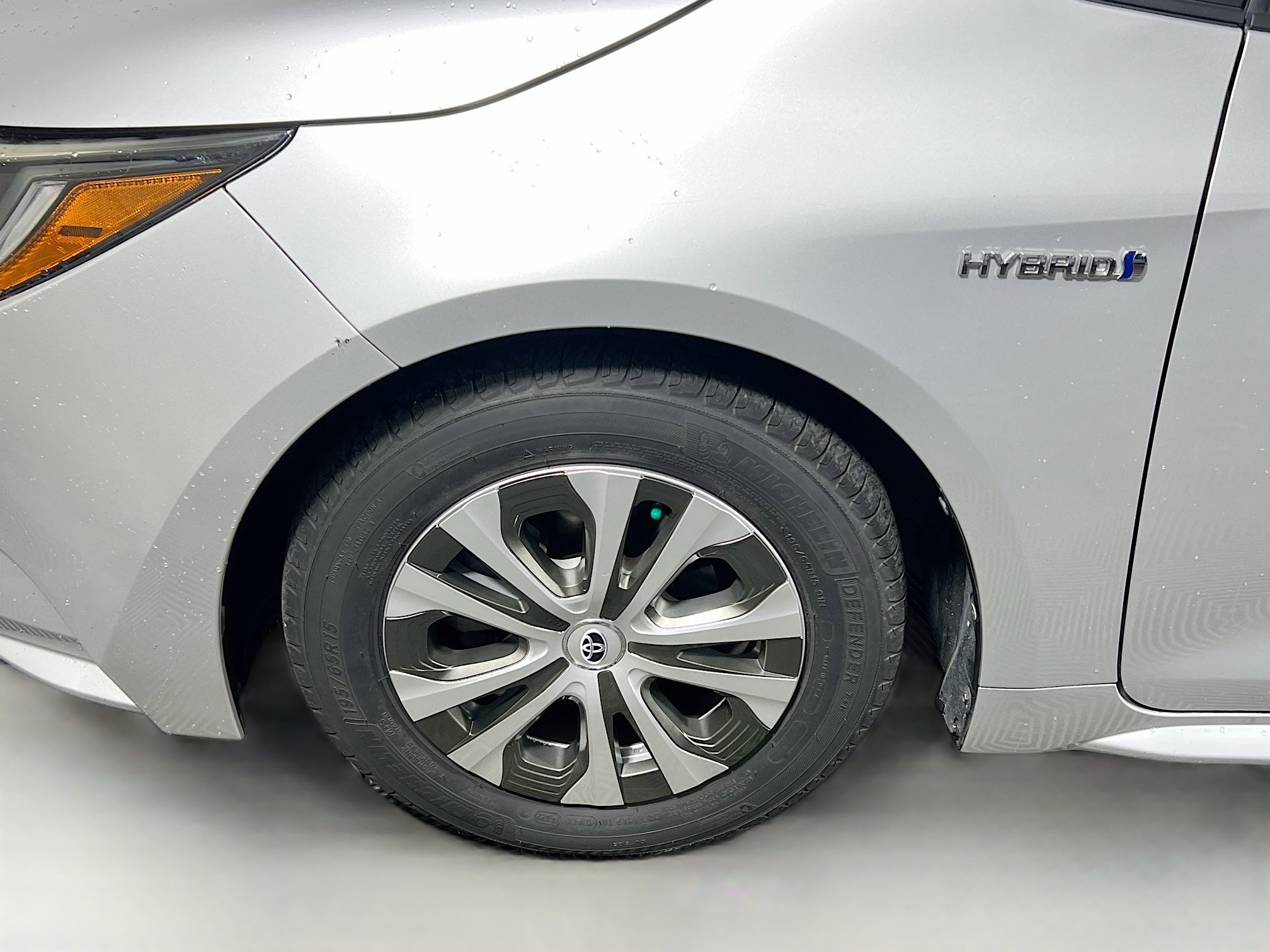 Used 2021 Toyota Corolla LE image 12