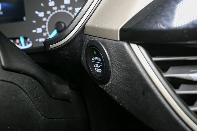 Used 2022 Ford Escape SE w/ SE Sport Appearance Package image 29