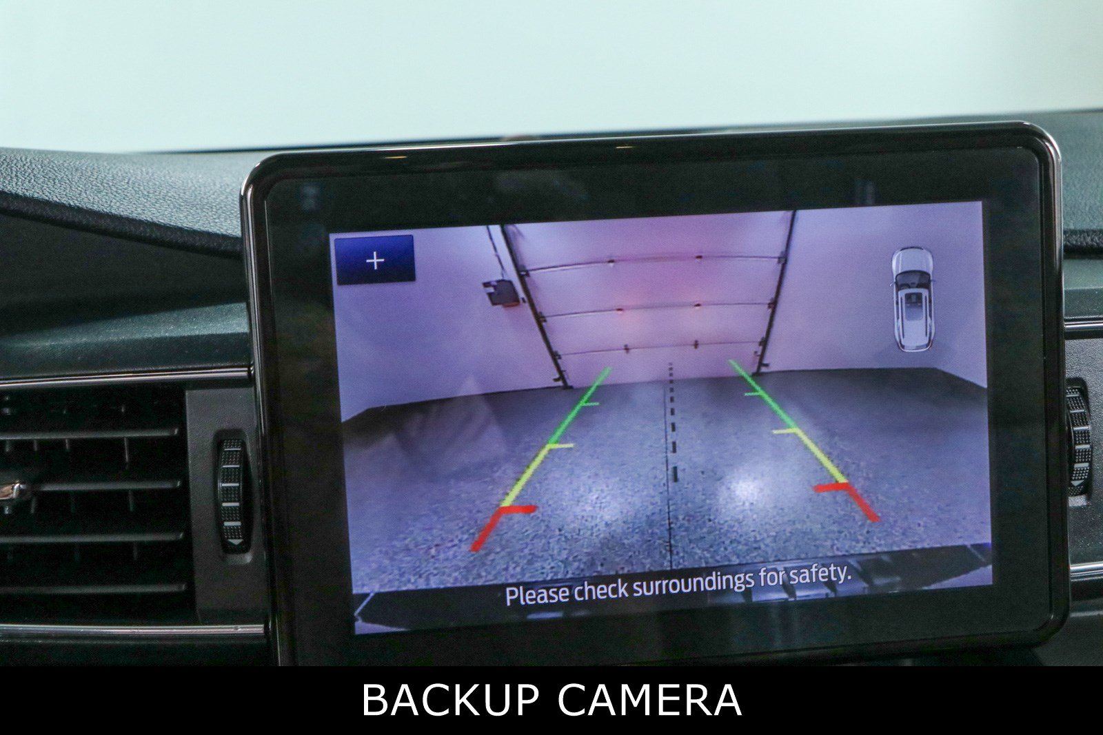 Used 2020 Ford Explorer XLT w/ Equipment Group 202A RWD image 19