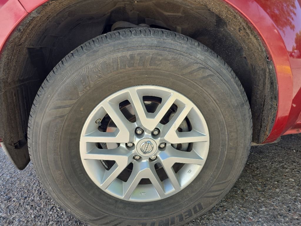 Used 2019 Nissan Frontier SV RWD image 2