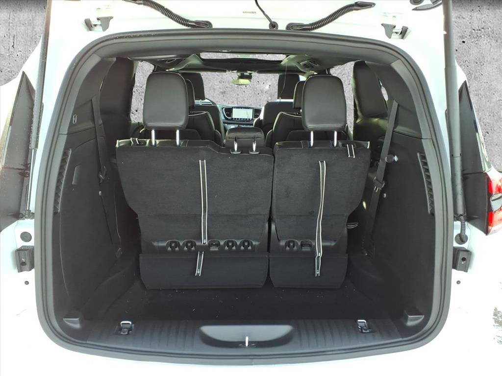 New 2026 Chrysler Pacifica Limited image 26