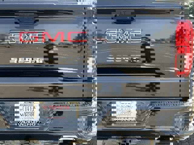 Used 2020 GMC Sierra 1500 Elevation w/ Elevation Value Package image 6