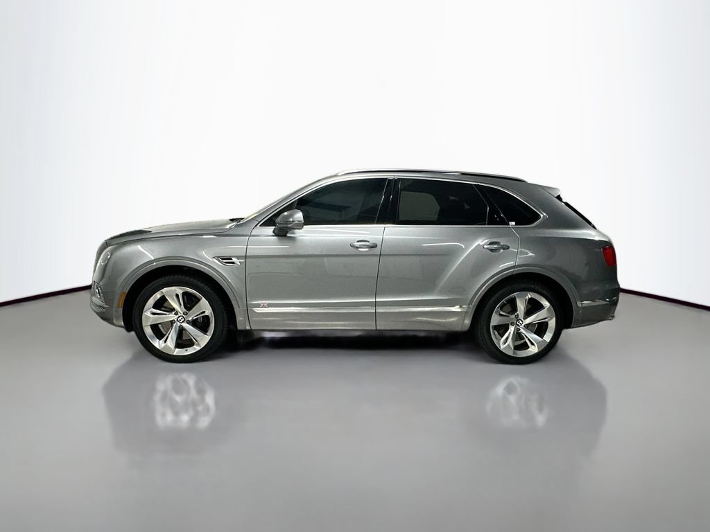 Used 2018 Bentley Bentayga AWD/4WD image 2