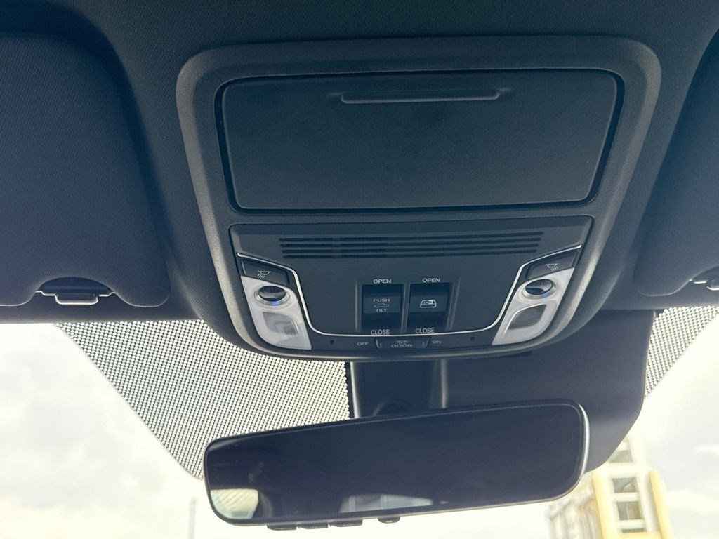 Used 2023 Honda Ridgeline Black Edition image 34