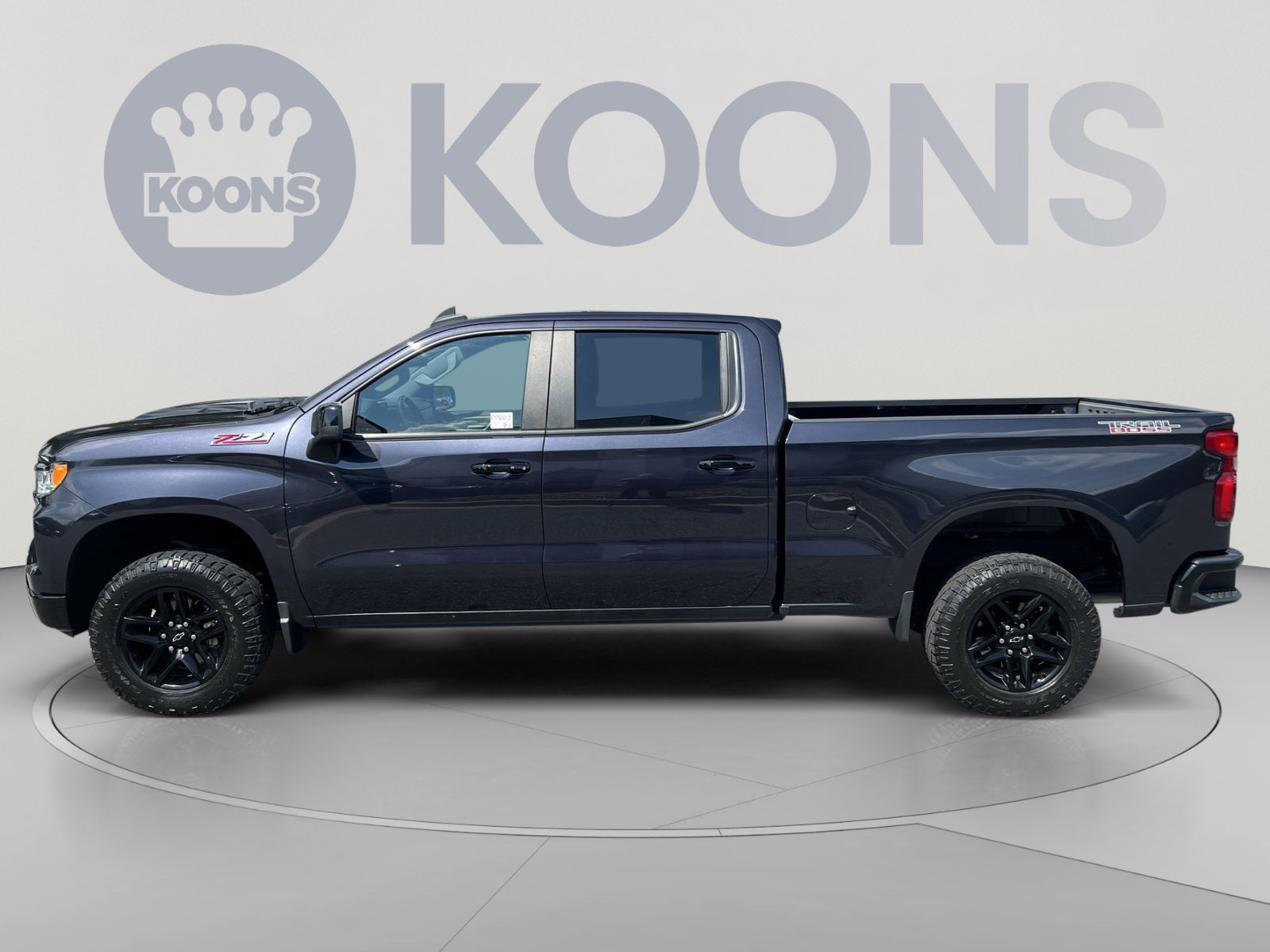 Used 2022 Chevrolet Silverado 1500 LT Trail Boss w/ Convenience Package II AWD/4WD image 2