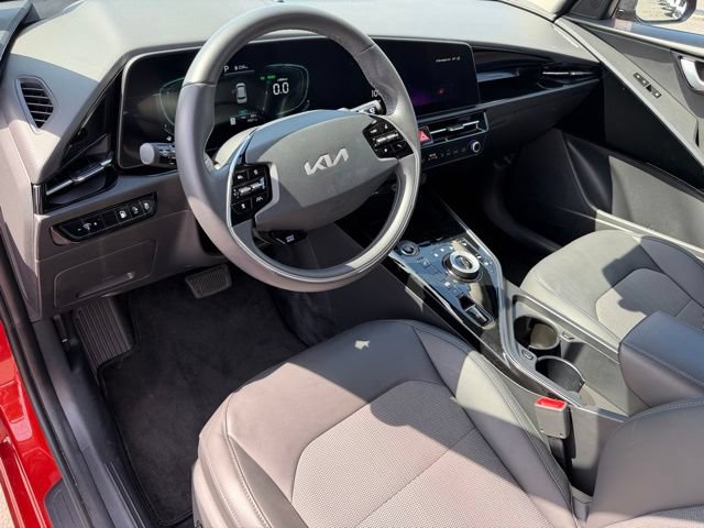 Used 2023 Kia Niro EX FWD image 20