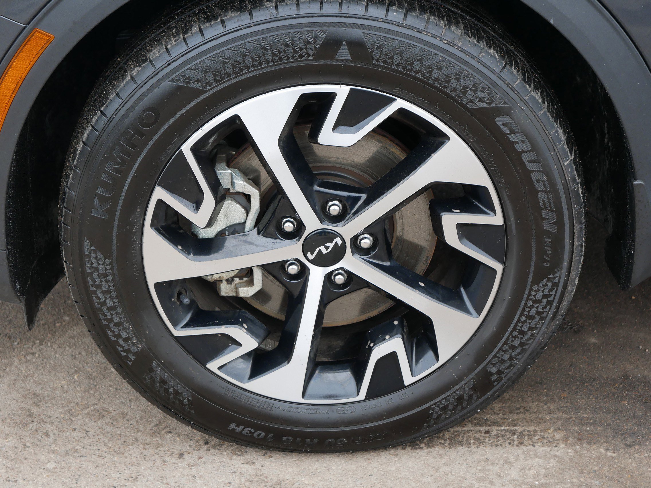 Used 2023 Kia Sportage EX image 15