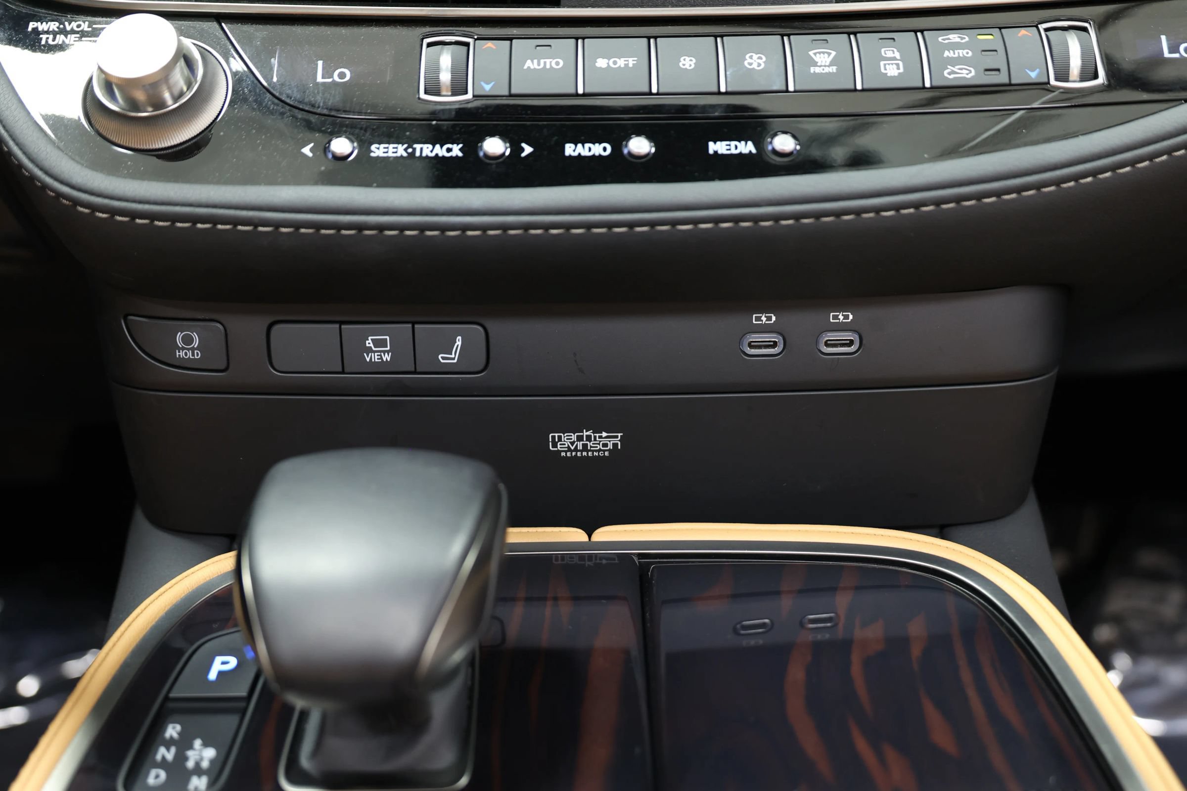 Used 2024 Lexus LS 500 w/ Interior Upgrade Package RWD image 42