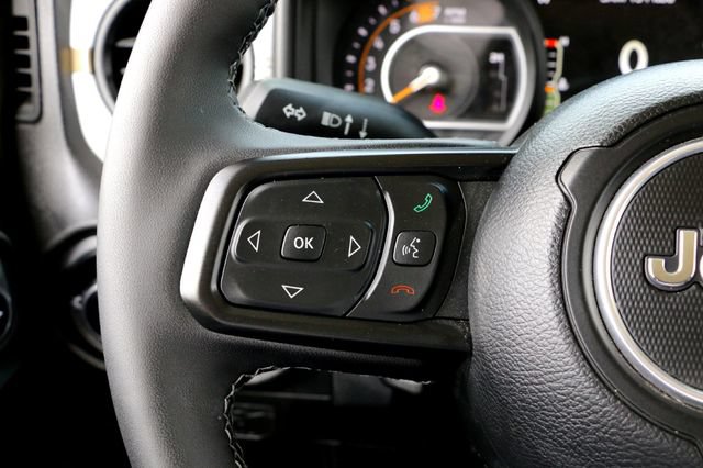 Used 2025 Jeep Wrangler Unlimited Sport AWD/4WD image 14