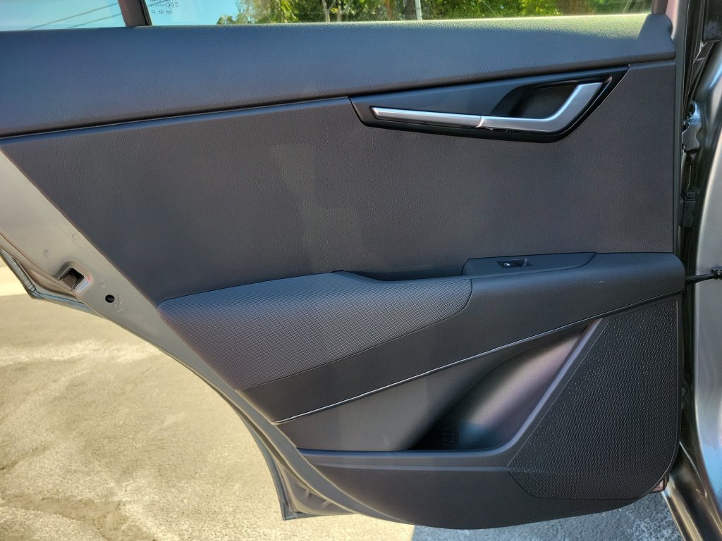 Used 2023 Kia Niro EX FWD image 17