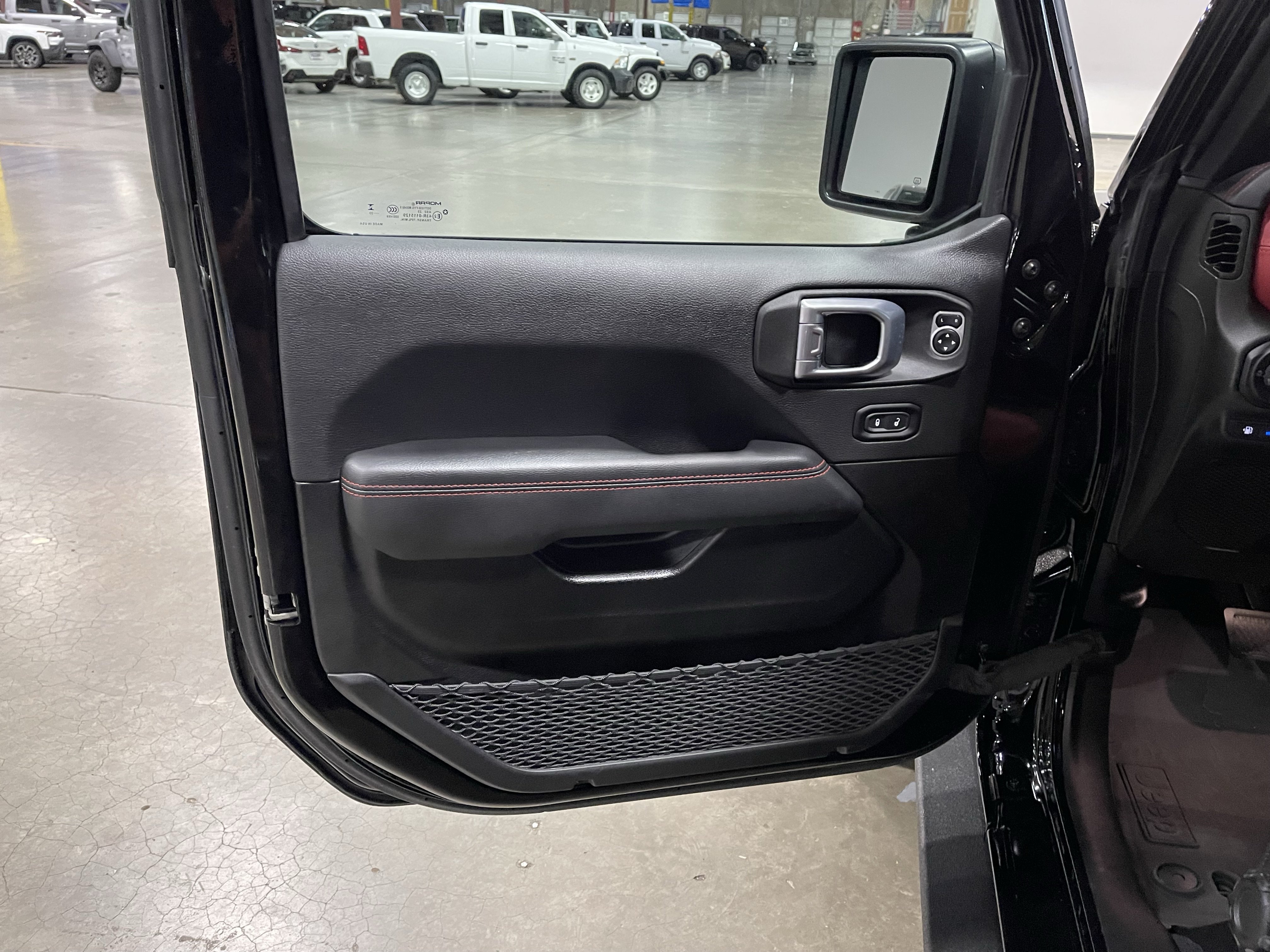 Certified 2023 Jeep Wrangler Unlimited Rubicon 4xe AWD/4WD image 16