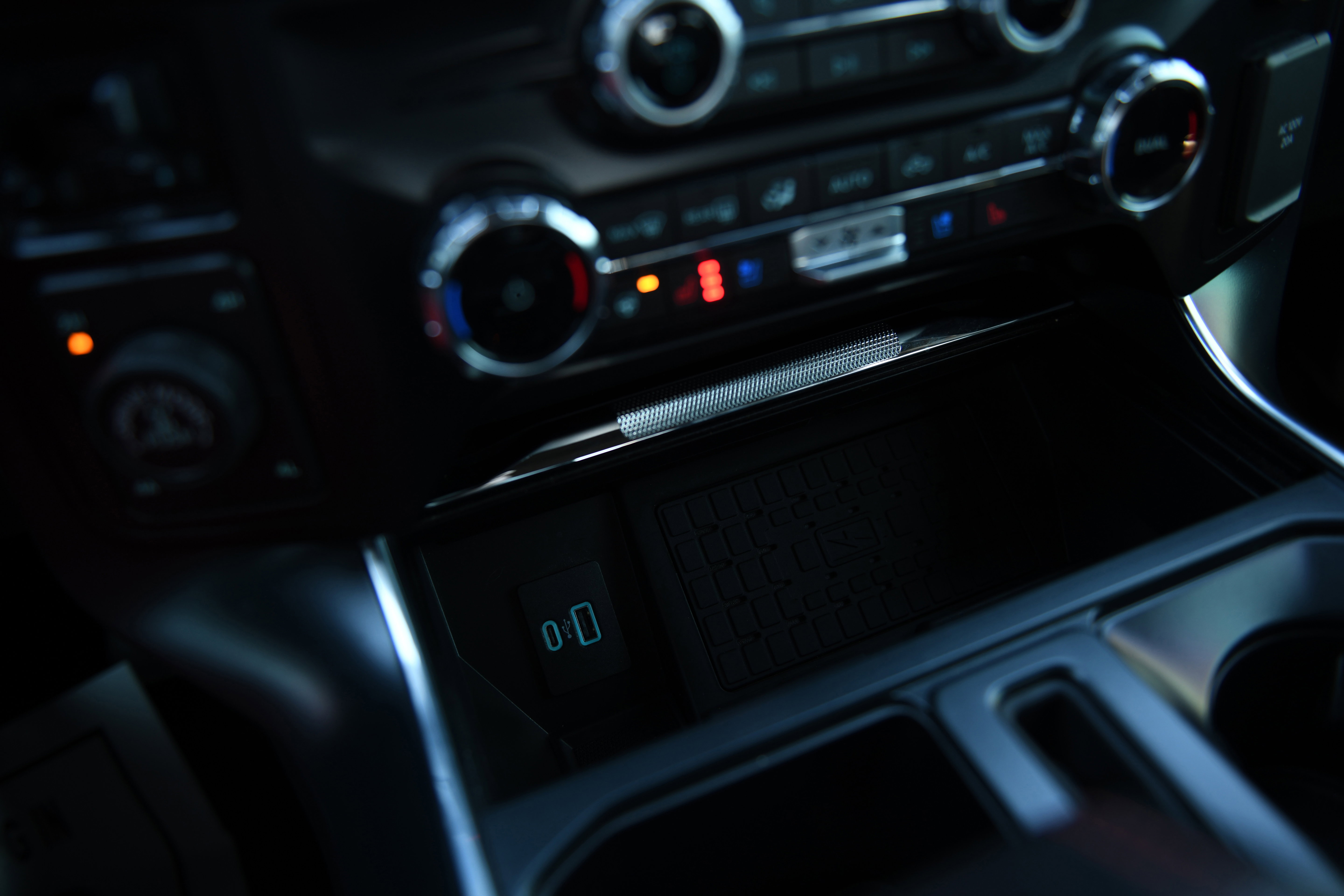 Used 2024 Ford F150 Raptor image 22