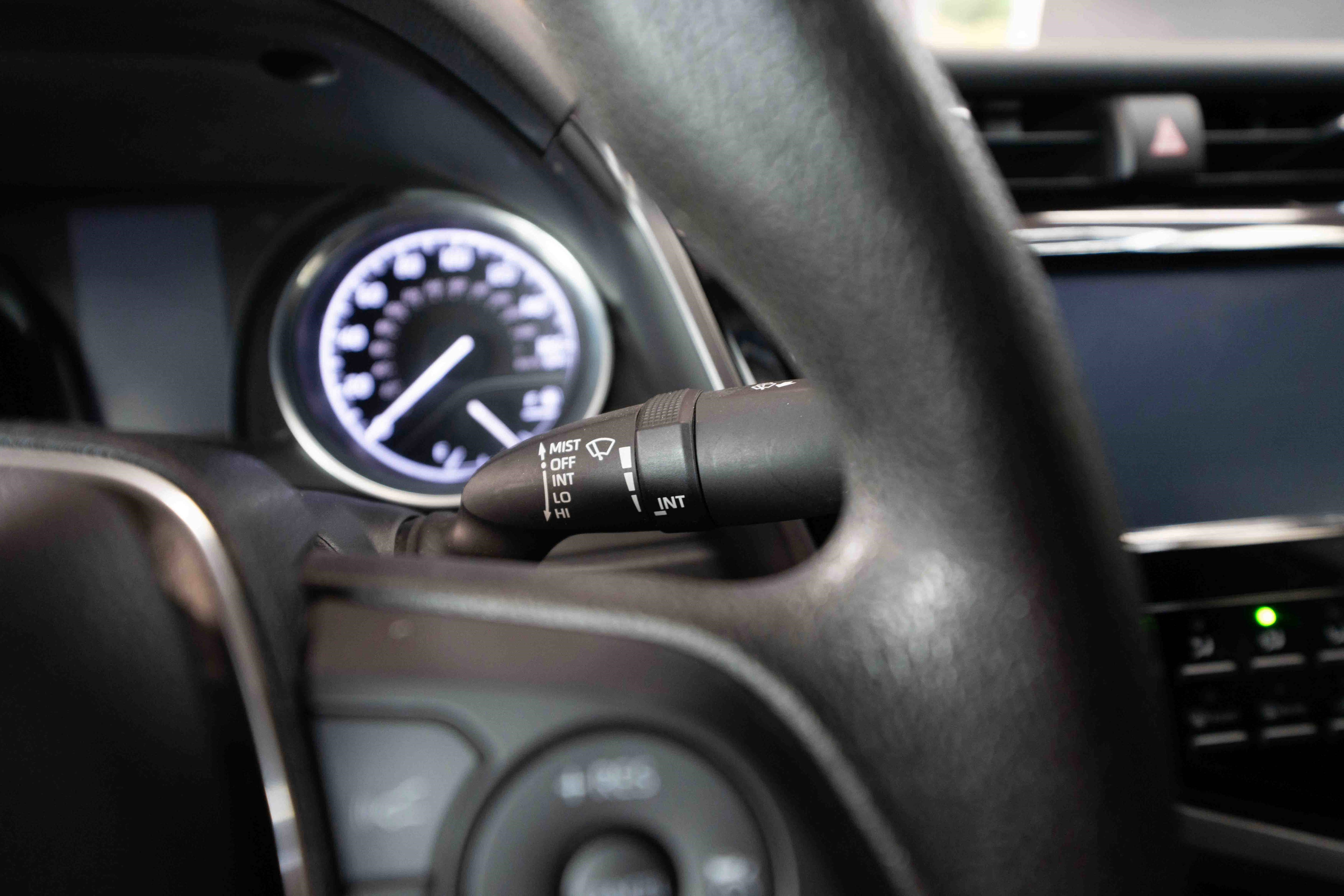 Used 2019 Toyota Camry LE image 14