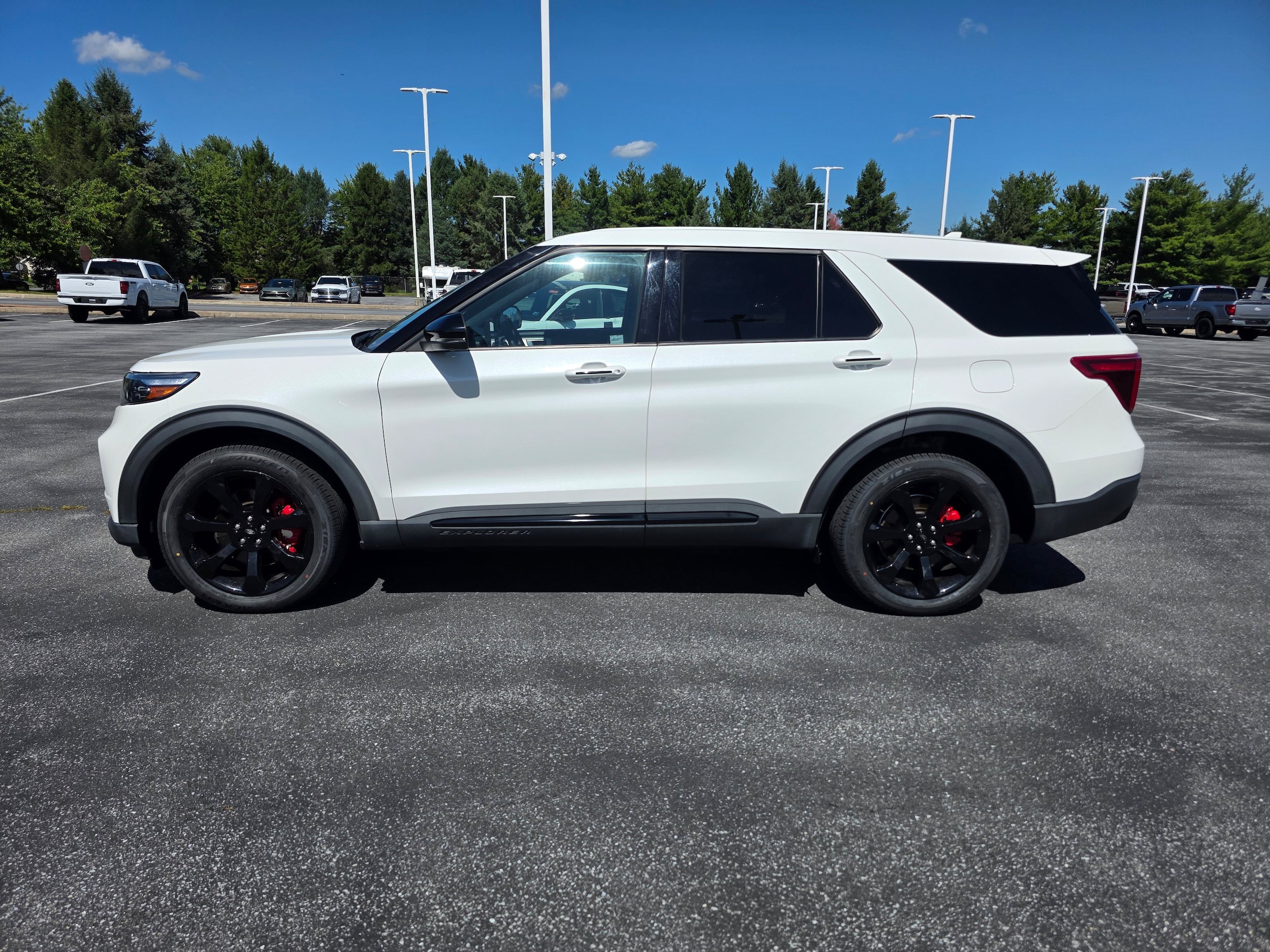 Certified 2022 Ford Explorer ST w/ Equipment Group 401A AWD/4WD image 2
