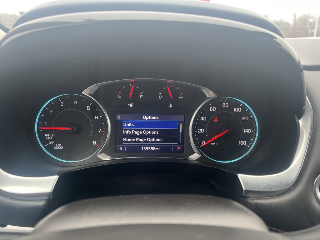 Used 2020 Chevrolet Traverse LT w/ LT Premium Package image 24