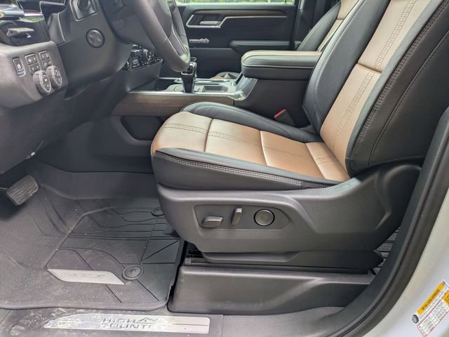 New 2026 Chevrolet Silverado 1500 High Country AWD/4WD image 11