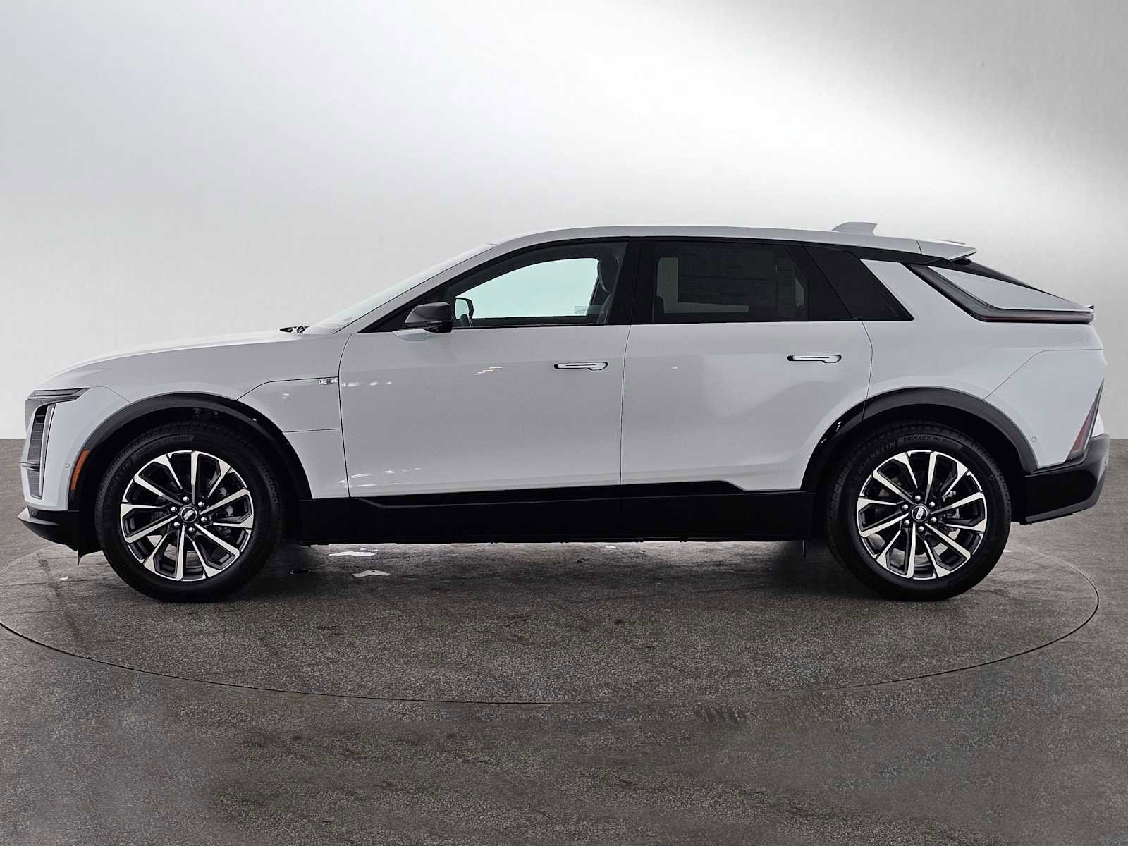 New 2026 Cadillac Lyriq Sport image 6