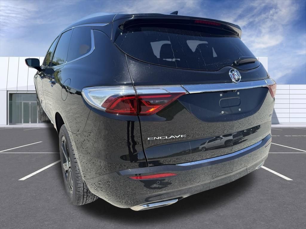 Used 2024 Buick Enclave Essence w/ Experience Buick Package FWD image 11
