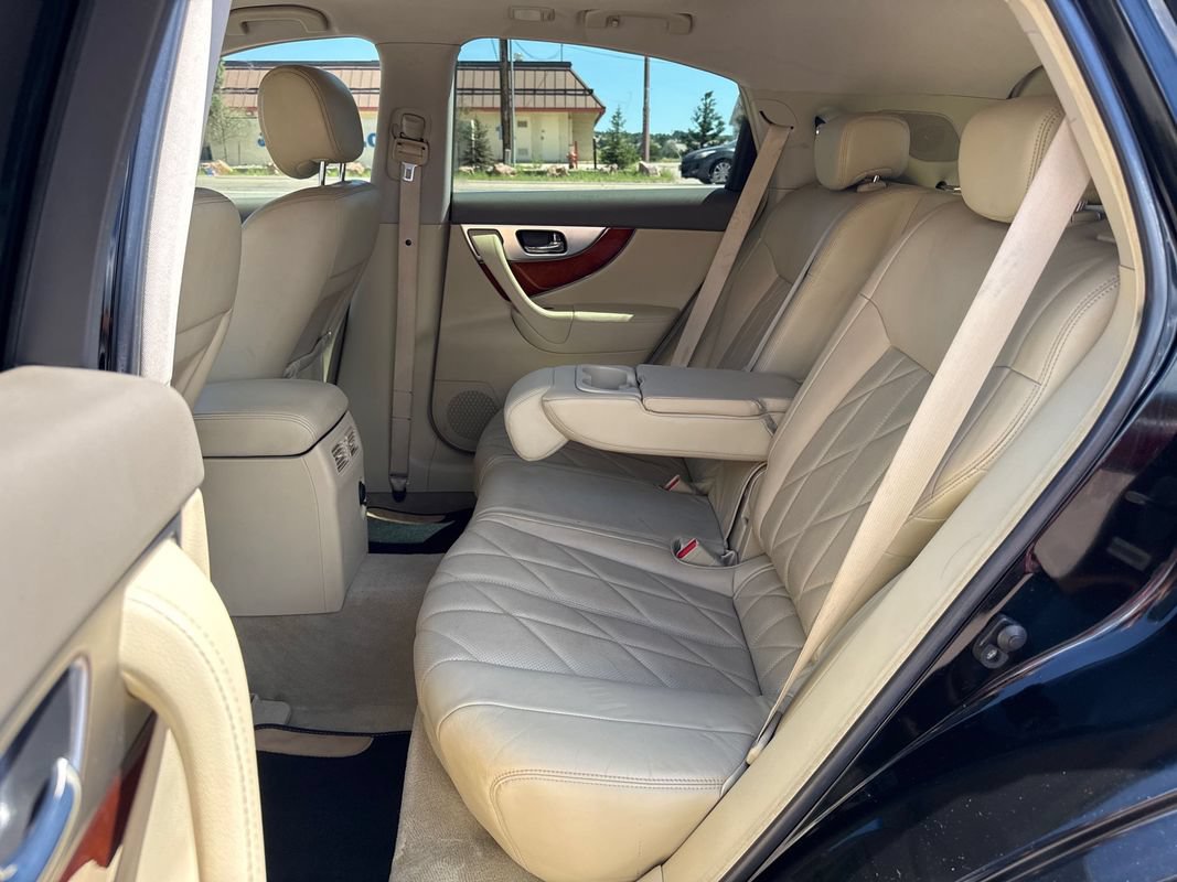 Used 2009 INFINITI FX35 AWD w/ Technology Pkg image 14