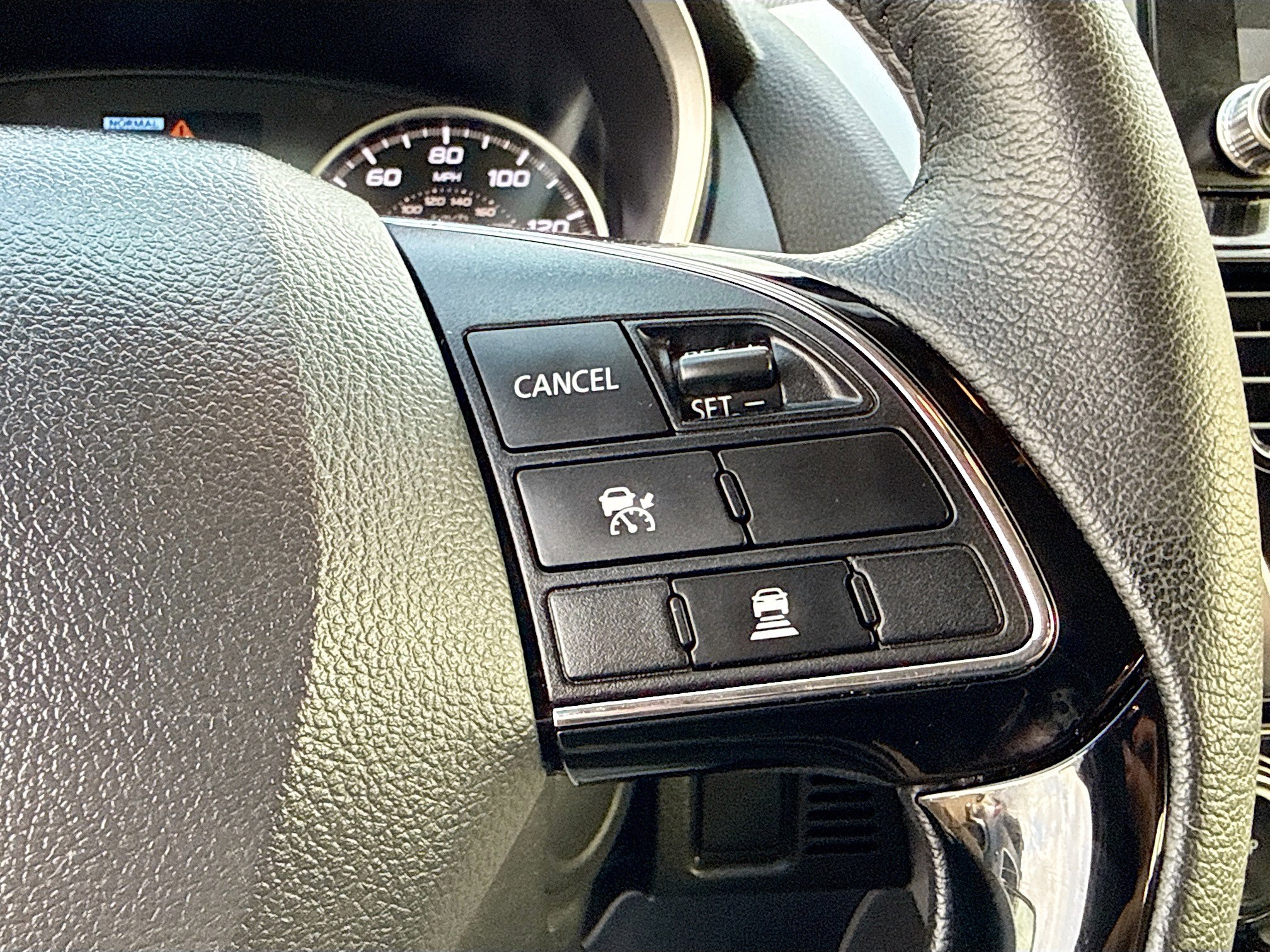 Used 2025 Mitsubishi Eclipse Cross Black Edition image 36