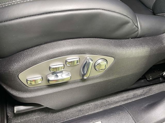 New 2026 Porsche Macan S image 17