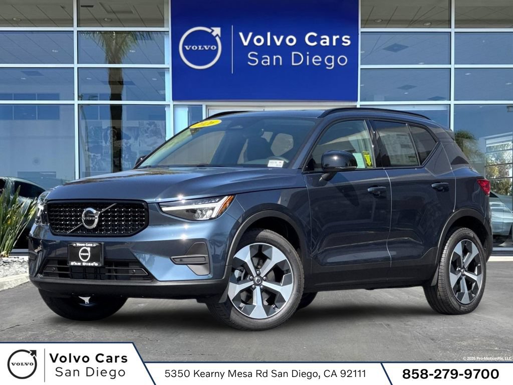 New 2026 Volvo XC40 B5 Core w/ Climate Package AWD/4WD image 1