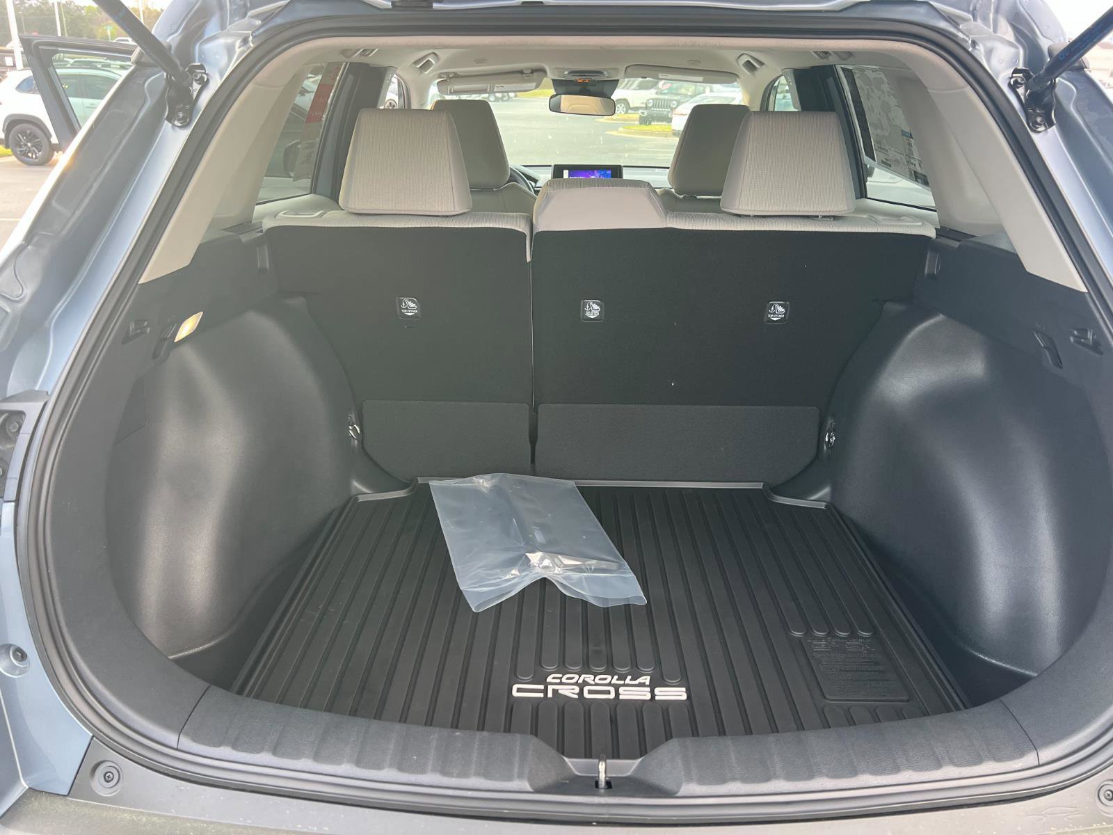 New 2026 Toyota Corolla Cross L image 34