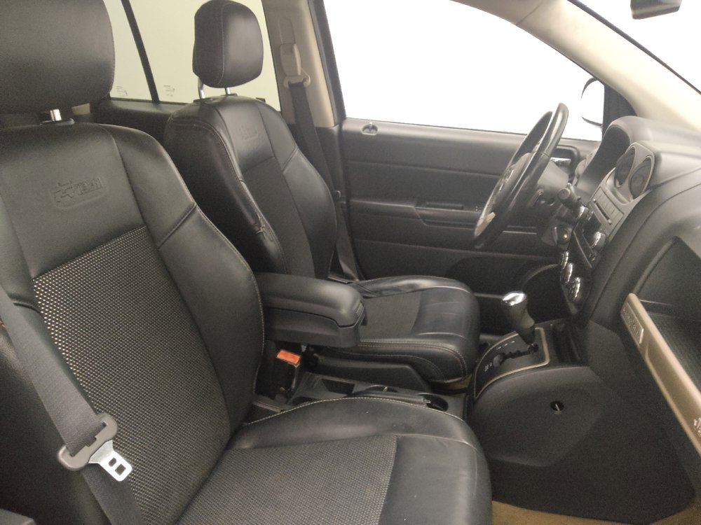 Used 2017 Jeep Compass 75th Anniversary w/ Power Value Group FWD image 21