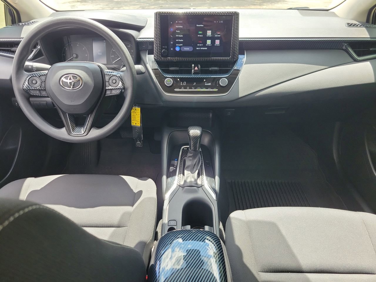 Used 2025 Toyota Corolla LE FWD image 12