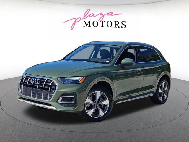 Certified 2023 Audi Q5 Premium Plus w/ Convenience Package