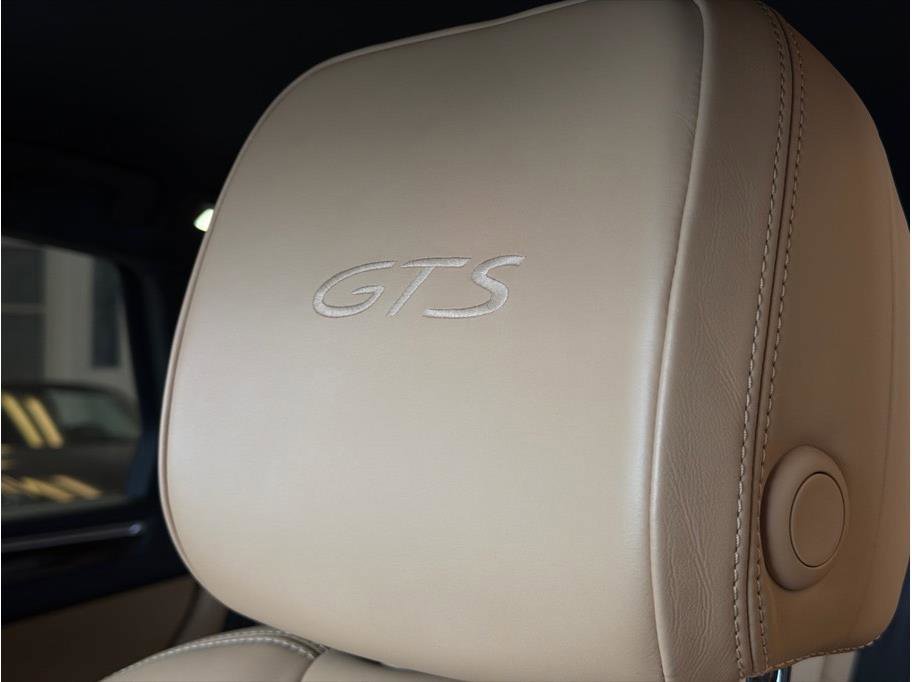 Used 2017 Porsche Macan GTS AWD/4WD image 26