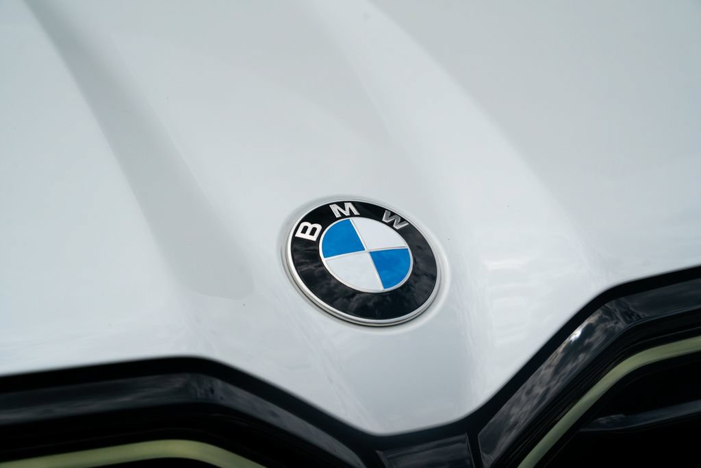 Used 2024 BMW XM AWD/4WD image 8