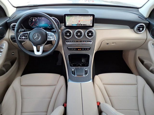 Certified 2022 Mercedes-Benz GLC 300 image 4