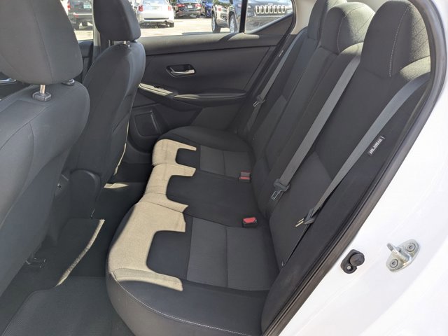 Used 2022 Nissan Sentra SV FWD image 17