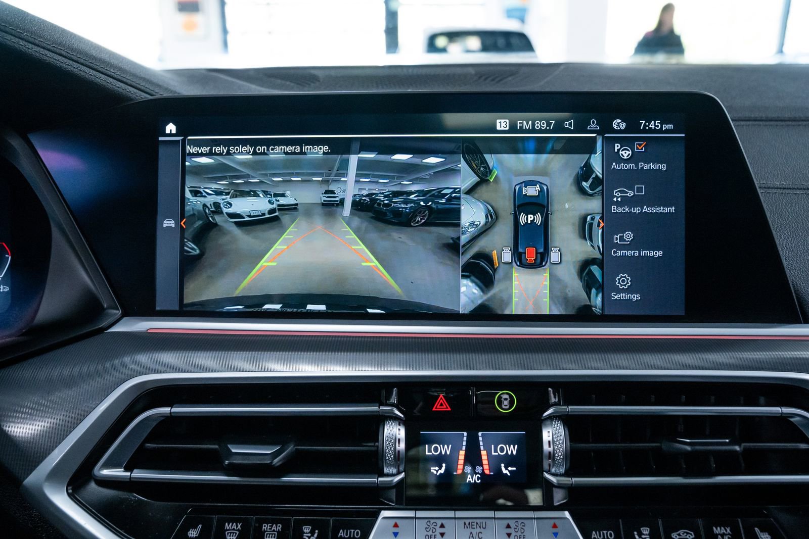 Used 2023 BMW X6 xDrive40i AWD/4WD image 15