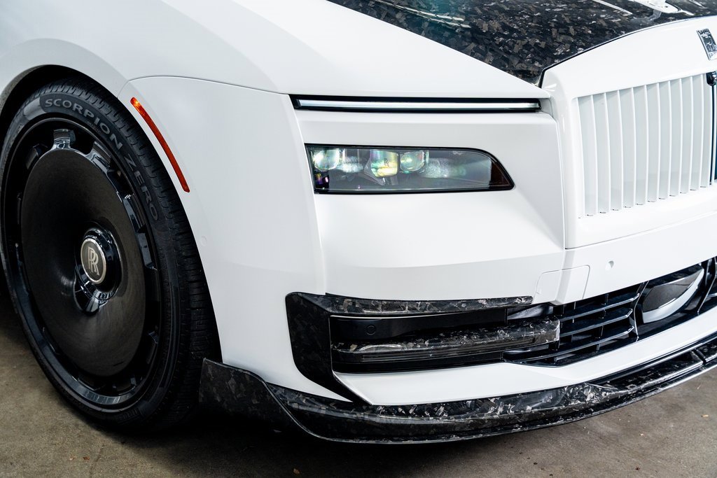 Used 2024 Rolls-Royce Spectre w/ Spectre Launch Package image 22