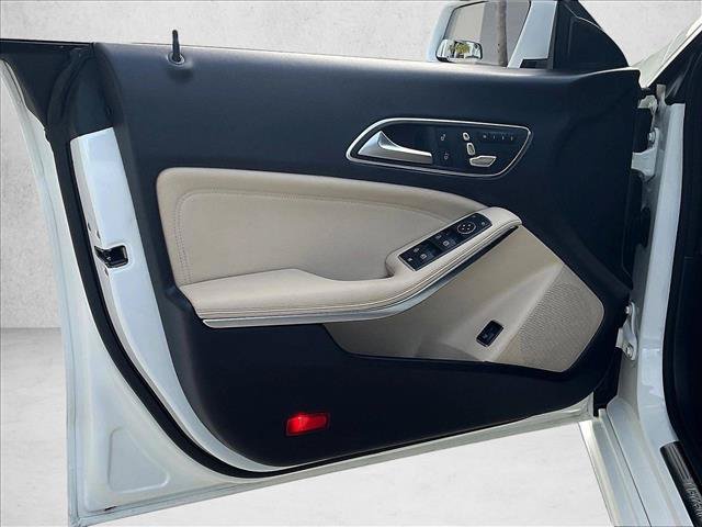 Used 2018 Mercedes-Benz CLA 250 image 17