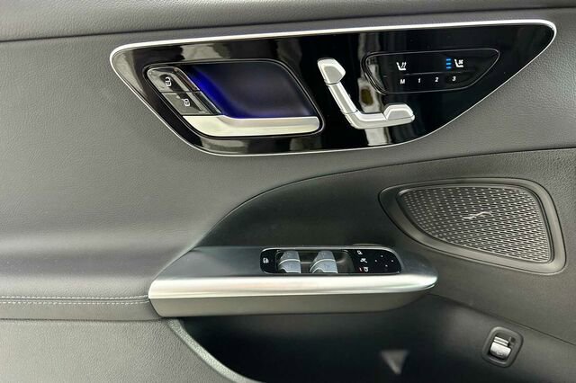 Certified 2025 Mercedes-Benz C 300 Sedan image 11