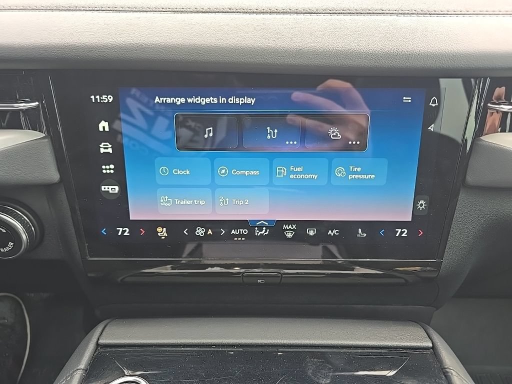 Used 2025 Lincoln Navigator L Reserve w/ Jet Appearance Package AWD/4WD image 43