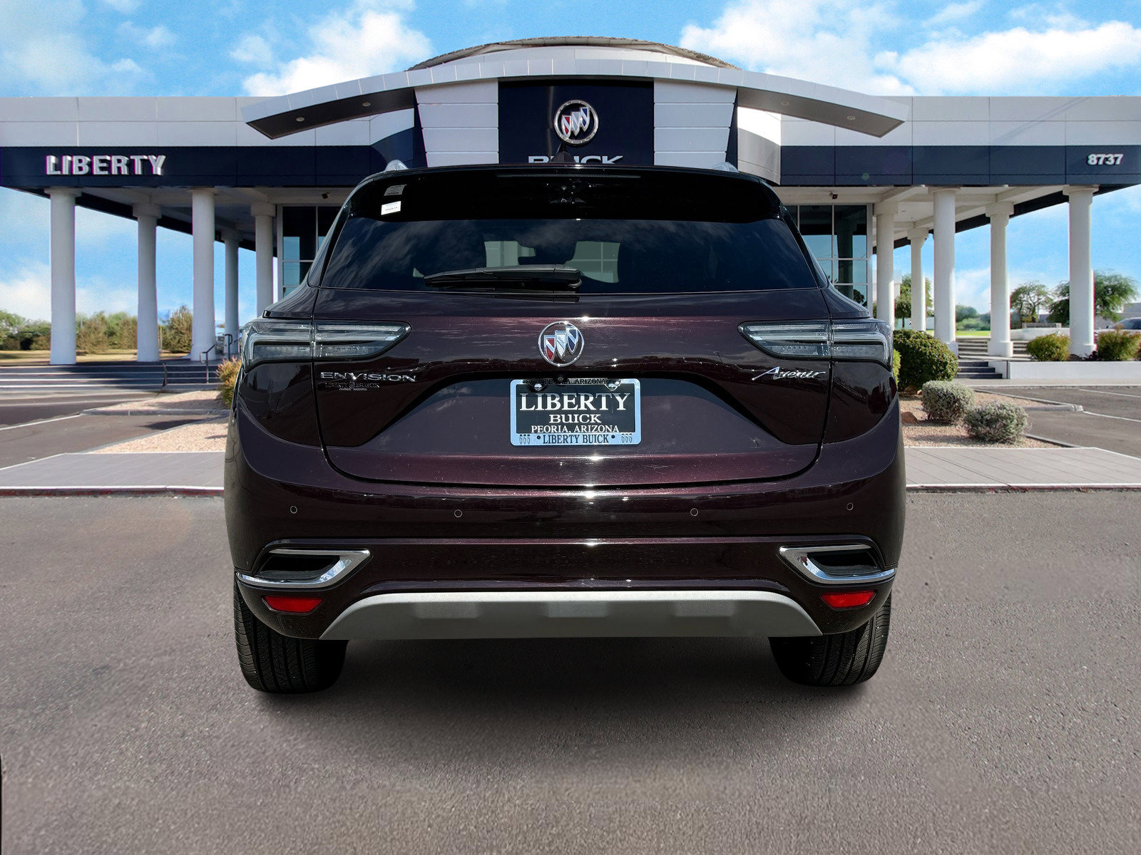 Used 2022 Buick Envision Avenir w/ Technology Package II image 4