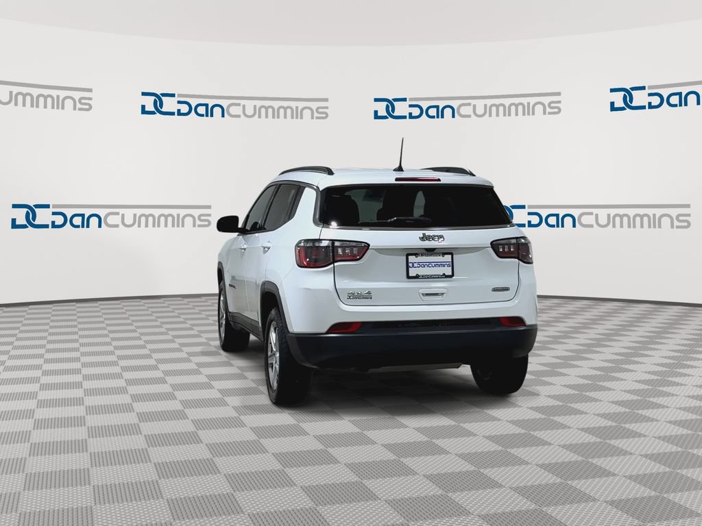 Used 2024 Jeep Compass Latitude w/ Altitude Special Edition AWD/4WD image 8